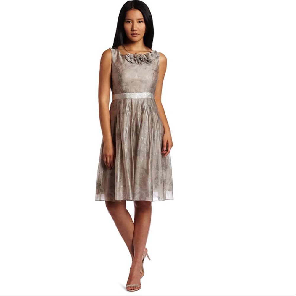 Jones New York Neck Embellished Formal Dre…
